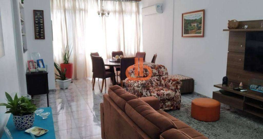 Apartamento com três quartos a duas quadras da praia do Boqueirão - Santos
