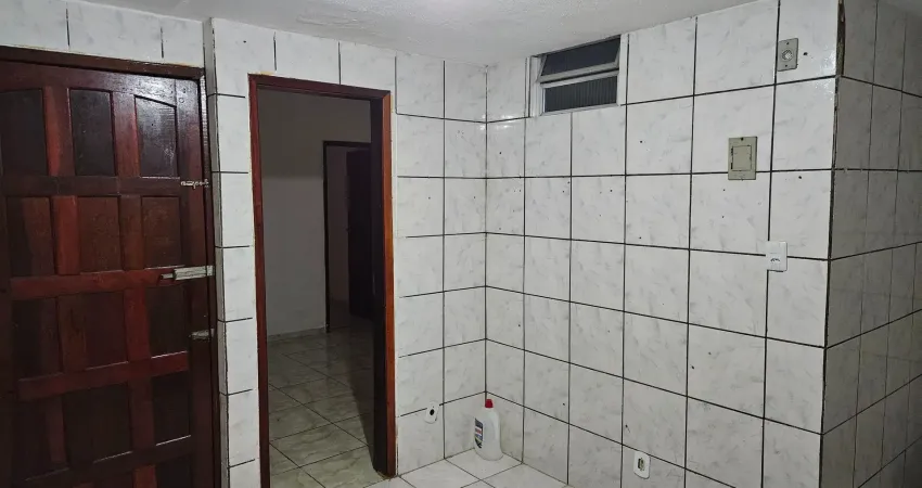 Casa no centro com 1 quarto em frente ao hospital e clínica são gonçalo