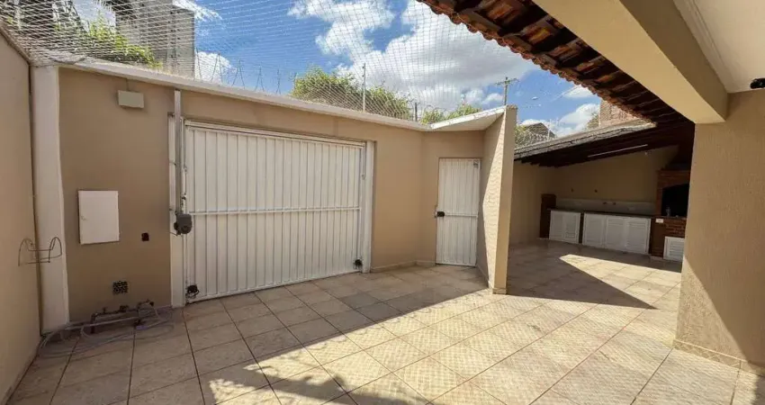 Casa com 3 quartos para alugar no Jardim América, Bauru 