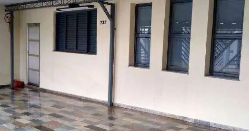 Casa com 4 dormitórios à venda, 140 m² por R$ 490.000 - Parque Novo Mundo - Americana/SP