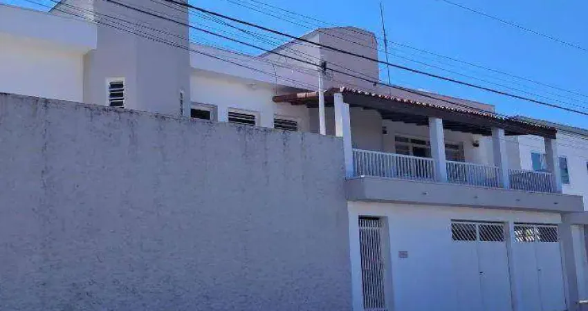 Casa com 3 dormitórios à venda, 259 m² por R$ 720.000,00 - Vila Romão - Salto/SP