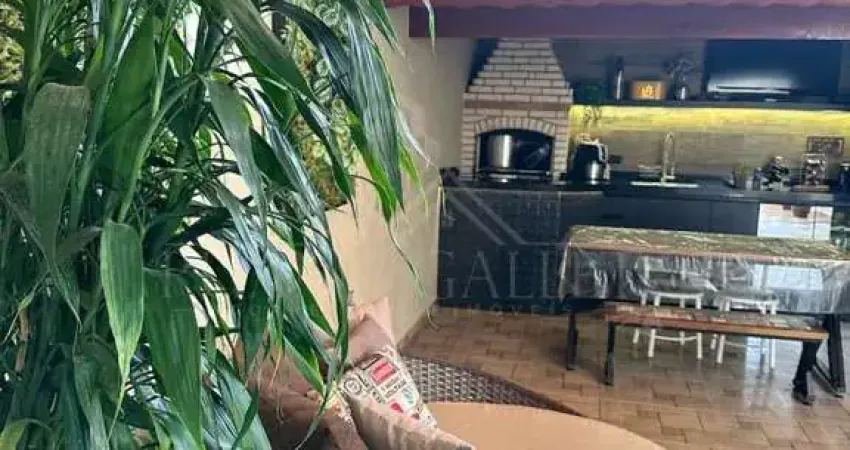 Casa para Venda em Arujá, Arujá Center Ville, 3 dormitórios, 1 suíte, 4 banheiros, 2 vagas