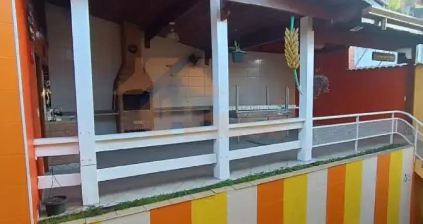 Oportunidade no Jardim Marquesa: Casa com 3 Dormitórios, Suíte e Espaço Gourmet