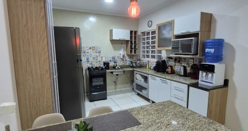 Casa com 2 quartos à venda no Wanel Ville, Sorocaba 