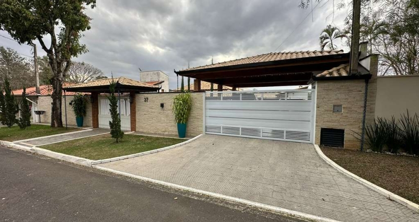 Casa com 3 quartos à venda na Rua Alberico de Oliveira, 37, Condomínio Zuleika Jabour, Salto