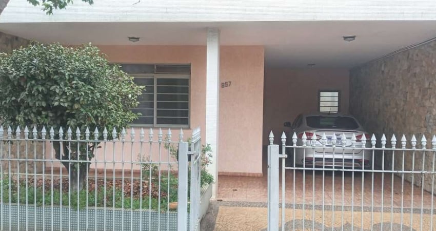 Casa com 3 quartos à venda na Rua Rui Barbosa, 957, Centro, Salto