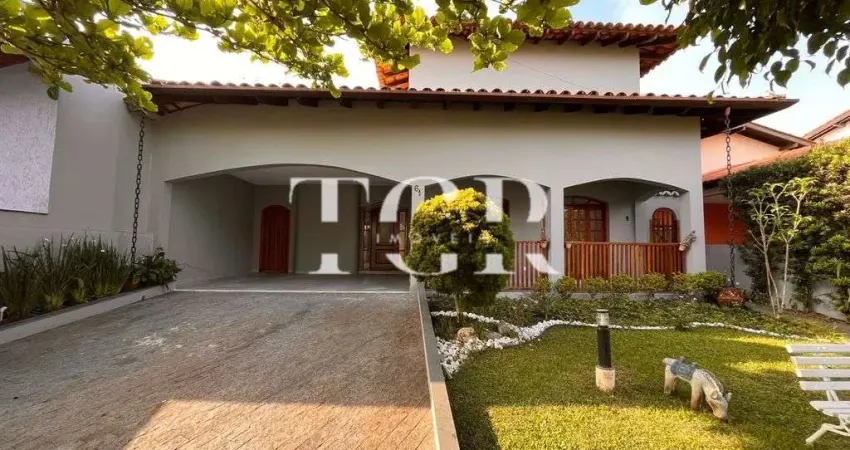 Casa à venda em condomínio alto padrão com 4 dormitórios e 210m² - Bertioga/SP