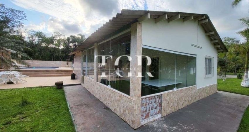 INVESTIMENTO - Chácara à Venda com 3000m² e 6 quartos