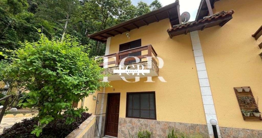 Villagio à Venda com 2 quartos no centro de Bertioga/SP