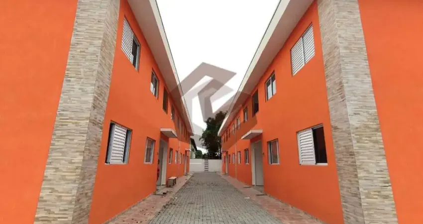 Villágio Charmoso com 2 Dormitórios – Opções Térrea com Quintal pequeno!