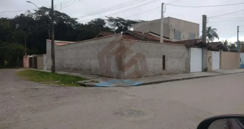 Casa Germinada com Piscina no Centro de Bertioga – Jardim Paulista