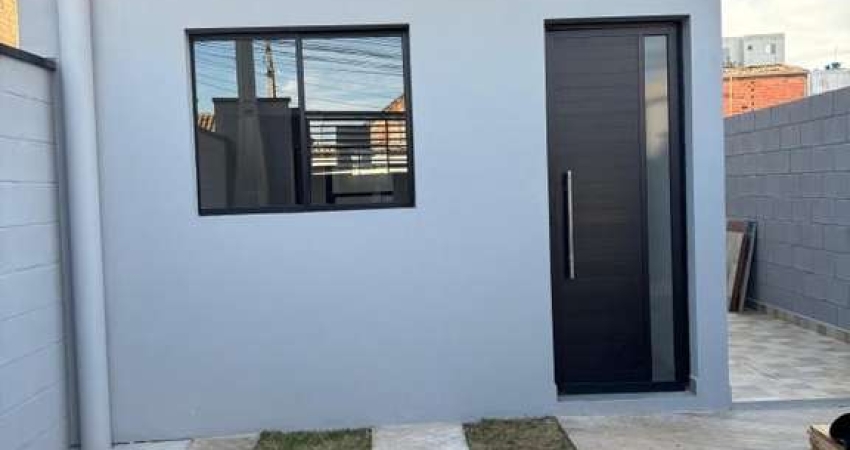 Casa Térrea para Venda em Mogi das Cruzes, Jardim Layr, 2 dormitórios, 1 suíte, 2 banheiros, 1 vaga