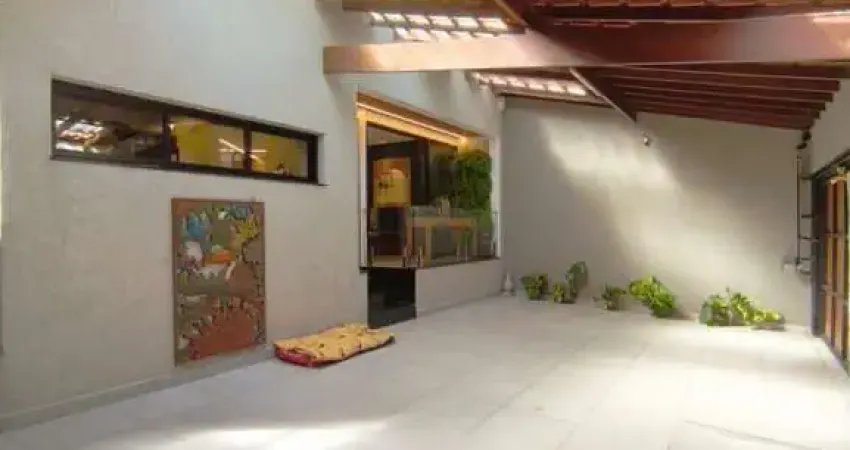 Casa Térrea para Venda em Mogi das Cruzes, Vila Suissa, 2 dormitórios, 1 suíte, 2 banheiros, 3 vagas