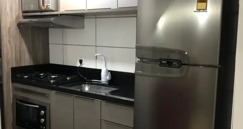 Apartamento semimobiliado no Bela Vista