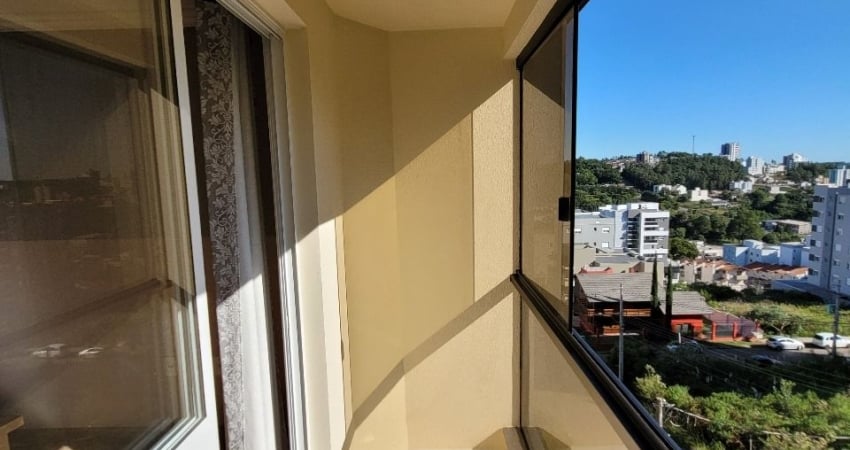Apartamento com 2 quartos à venda na Rua Arthur Maciel, Vinhedos, Caxias do Sul