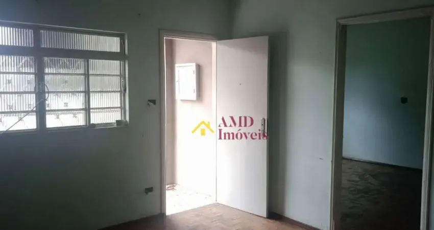 Casa à venda no Bairro Algodoal com 3 dormitórios, quintal grande.
