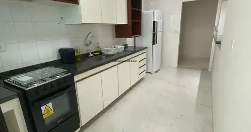 Apartamento à venda no centro de Ubatuba com 82 m²