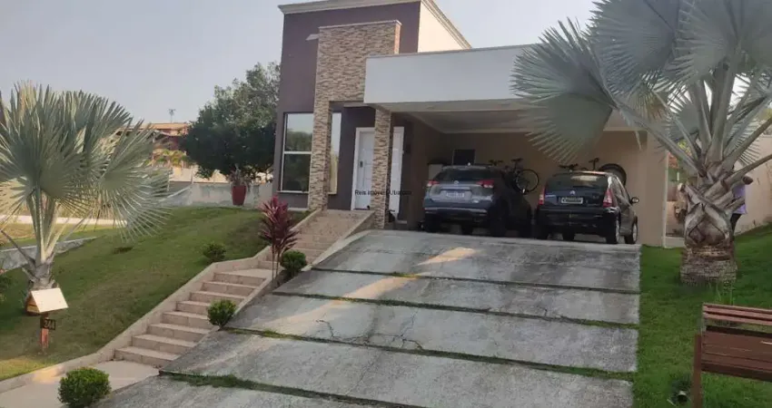 Excelente casa à venda em condomínio Jacareí SP