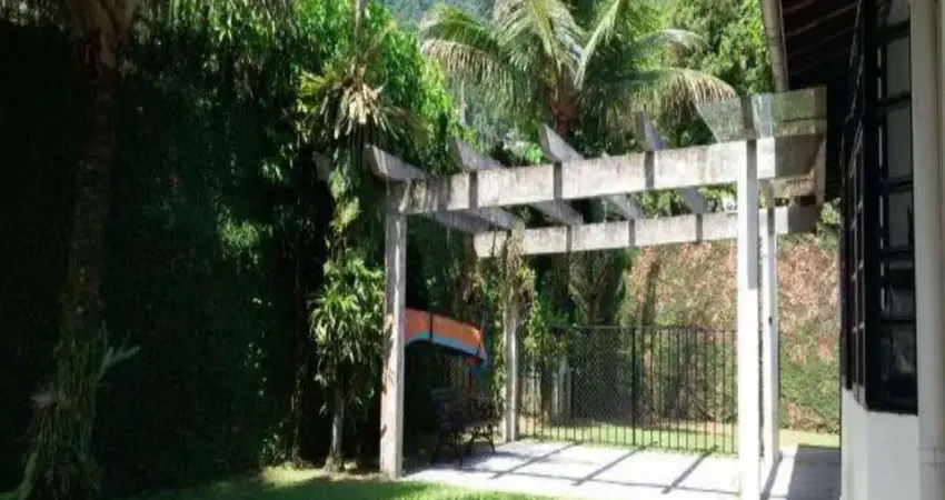 Casa com 5 quartos à venda no Pereque-Mirim, Ubatuba 