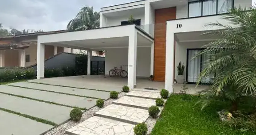 Excelente casa nova com quatro suítes à venda no bairro horto condomínio parrk hillas horto ubatuba is