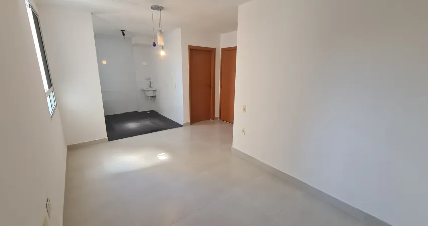 VENDO APARTAMENTO - Condomínio Parque Chapada da Costa - Com Elevador