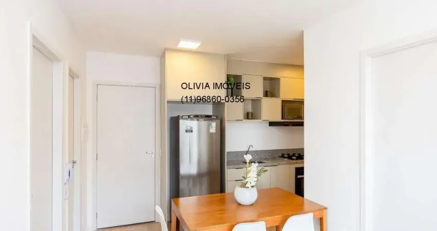 Apartamento mobiliado com 38mts, 2 dormitórios, varanda, em Moema ao lado do Metrô Eucaliptos.
