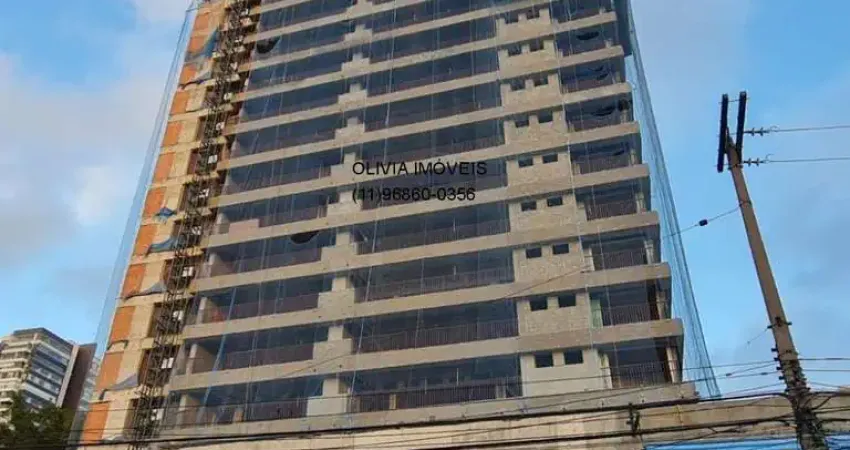 Apartamento com 128mts  2 suítes, hall privativo, wc de serviço, varanda gourmet, 2 vagas em Pinheiros.