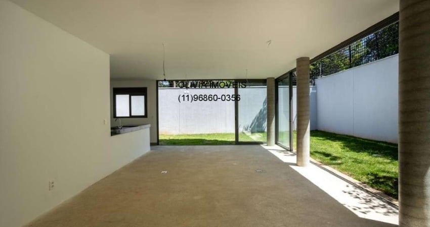 Casa de Alto Padrão com 421mts, 4 suítes, 4 vagas  no Jardim Europa próximo ao Shopping Iguatemi