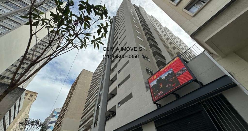 O apartamento com 38Mts 2 dormitórios, 1 banheiro, cozinha, sala, terraço, localizado a poucos passos do metrô Luz.