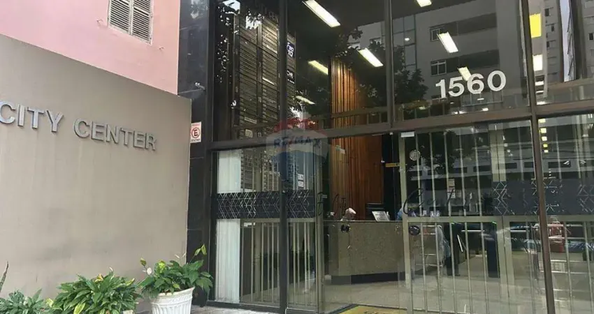 Sala comercial de frente, 19,24m² , ed. city center, no melhor ponto do lourdes.