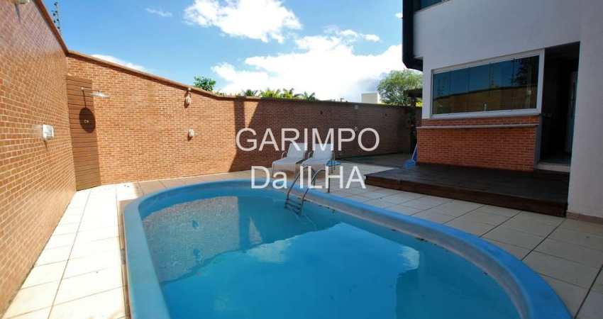 Casa em condomínio fechado com 4 quartos à venda no Cacupé, Florianópolis 