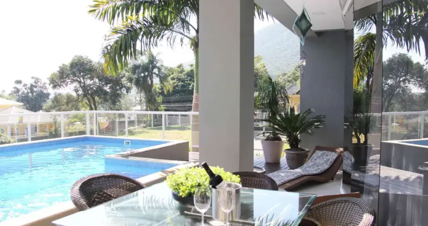 CONDOMÍNIO FECHADO, 3 suítes,  INTEGRAÇÃO AMBIENTES JUNTO À PISCINA , MÓVEIS PLANEJADOS, CONFORTO E ELEGÂNCIA!
