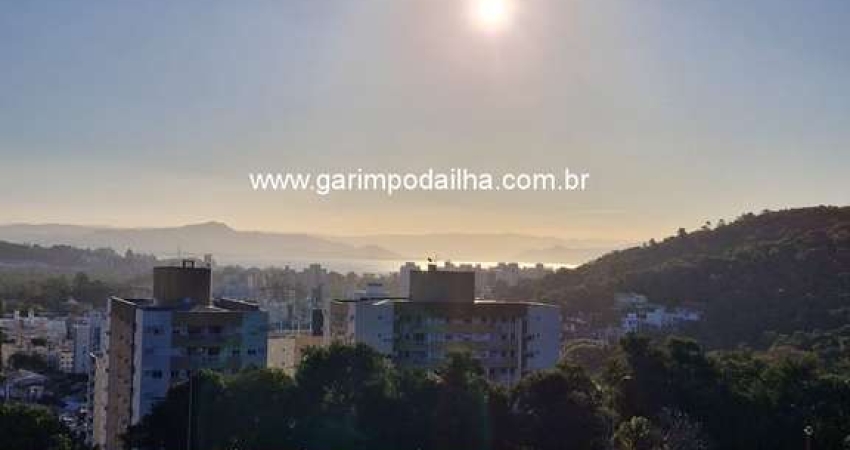Terreno à venda no Itacorubi, Florianópolis 