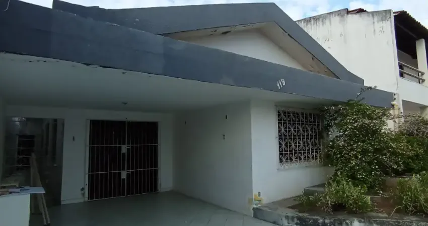 Casa Ampla Com 3 Quartos