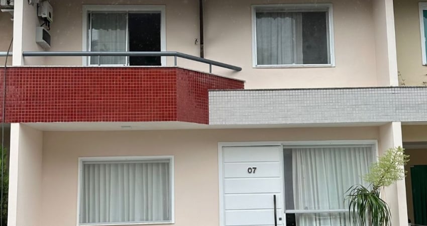 Casa em condomínio fechado com 3 quartos para alugar na Rua Ouro Vermelho, 270, Lagoa Salgada, Feira de Santana