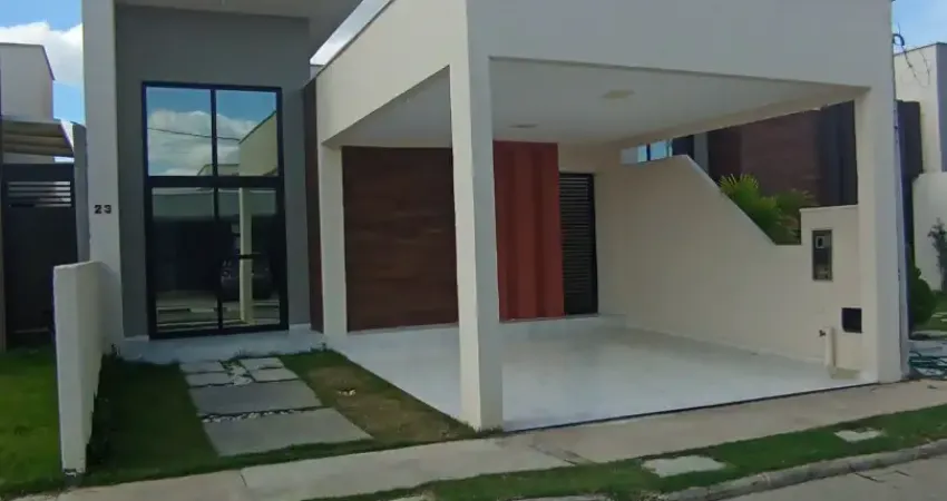 Casa no condominio residencial vienna, 2 quartos sendo um suite e garagem coberta.