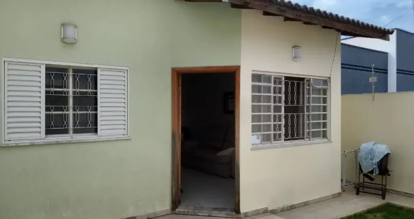 VENDO CASA TERREA COM QUINTAL SENDO 02 QUARTOS (01 SUITE ) NO SANTA MARTA III EM SALTO- SP