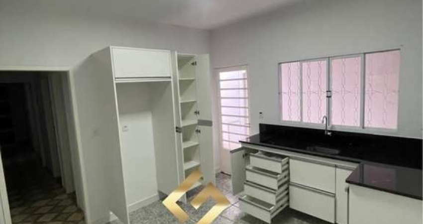 Excelente oportunidade! Casa à venda em São José dos Campos-SP, Jd. das Indústrias: 2 quartos, 1 suíte, 1 sala, 2 banheiros, 2 vagas, 75m².