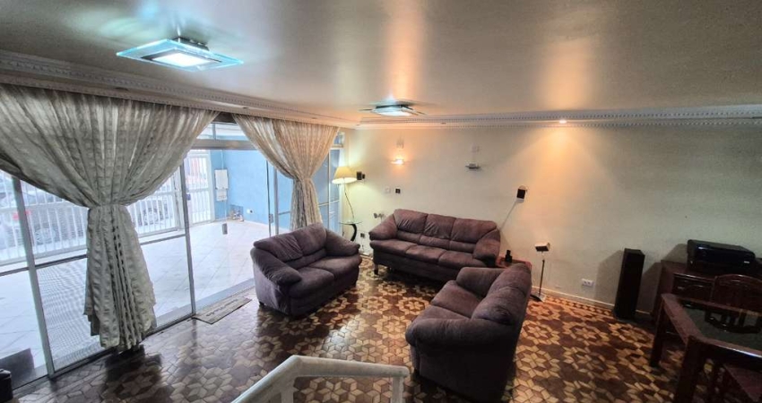 Sobrado para venda com 3 quartos, sendo 1 suíte, 250m²