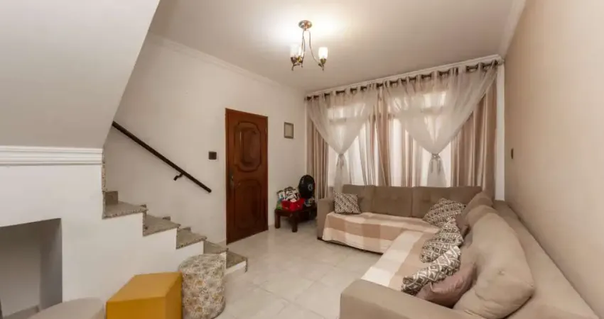 Casa tipo para venda com 4 quartos, sendo 1 suíte, 175m²