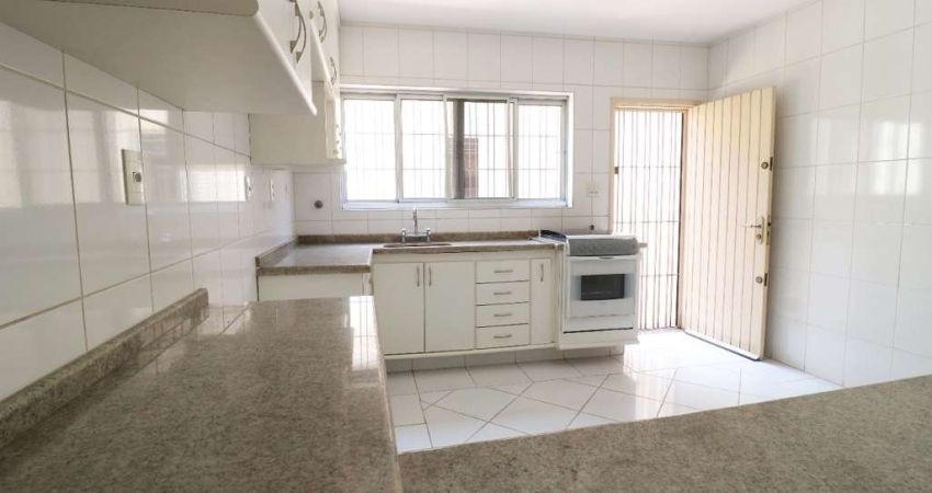 Sobrado para venda com 2 quartos, 110m²