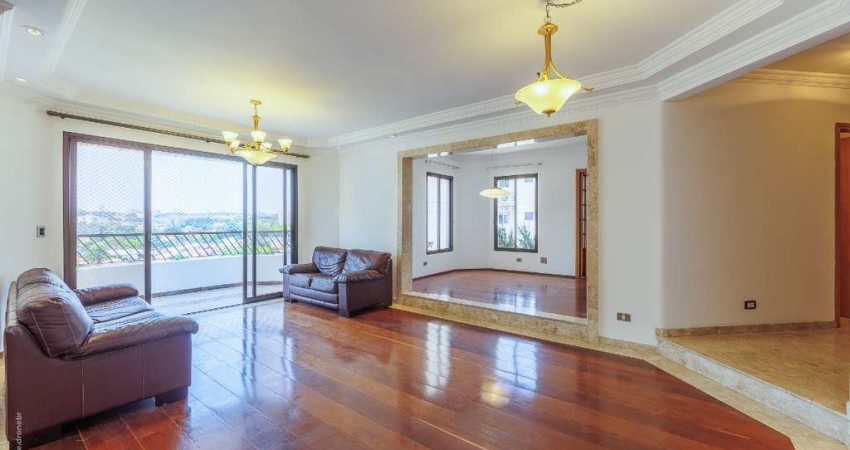 Apartamento tipo para venda em Campo Belo com 4 quartos, sendo 2 suítes, 218m²
