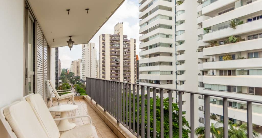 Apartamento tipo para venda com 3 quartos, sendo 1 suíte, 165m²
