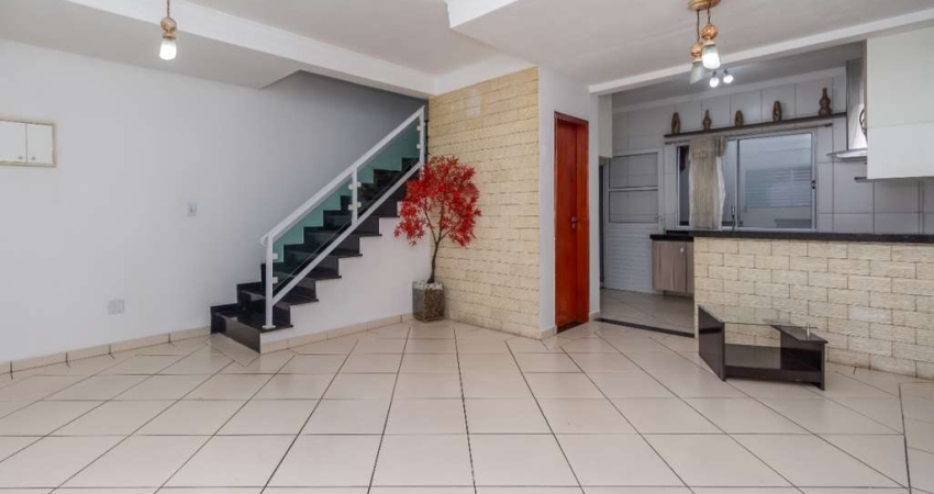 Sobrado para venda com 3 quartos, sendo 1 suíte, 120m²