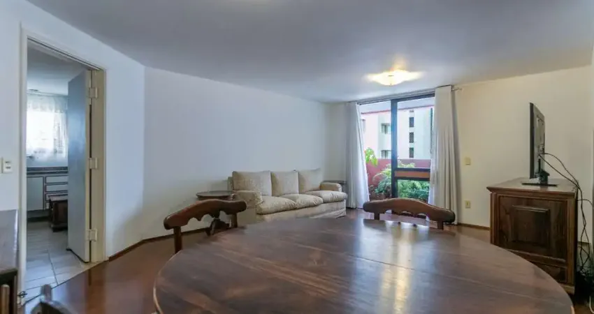 Apartamento tipo para venda em Moema com 3 quartos, sendo 1 suíte, 120m²