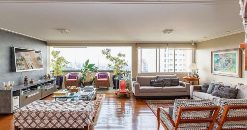 Cobertura para venda com 4 quartos, sendo 4 suítes, 300m²