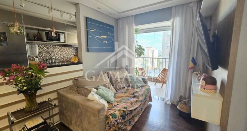 Apartamento de 63m² pronto para morar, 3 dormitórios, 1 suíte, vaga de garagem, andar alto.