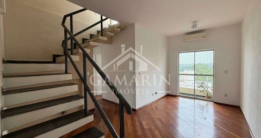 Cobertura de 138m², 4 dormitórios, 1 suíte, piscina, vaga de garagem, em condominio fechado.