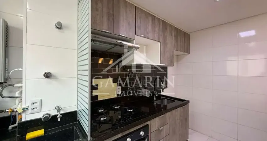 Apartamento de 47m², 2 dormitórios, armários planejados,  vaga de garagem.