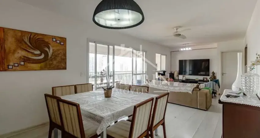 Apartamento de 127m, 3 dormitórios, 1 suíte, 2 vagas, 4 banheiros, 2 salas.